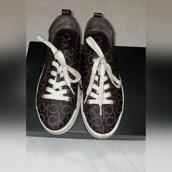 Preloved Calvin Klein monogram sneakers - Picture 1 of 5